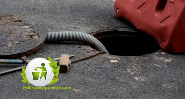 Bao lâu nên hút bể phốt định kỳ một lần là hợp lý?