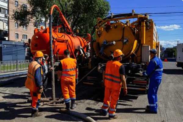 Hút bể phốt tại Hà Nội giá rẻ có tốt không? Góc nhìn thực tế