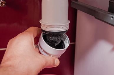 Vì sao cống thoát nước hộ gia đình dễ bị tắc